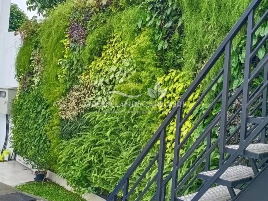 Jasa Bikin Vertical Garden Asli & Sintetis