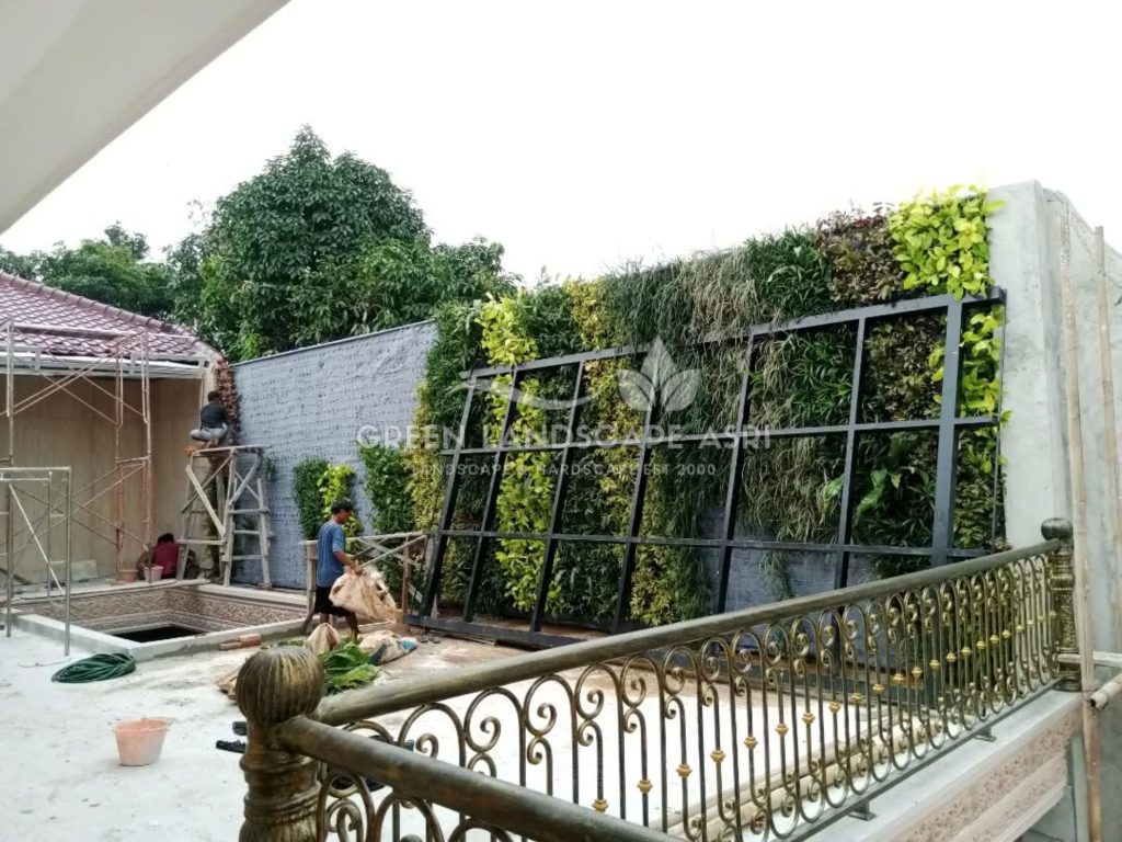 Jasa Bikin Vertical Garden Asli & Sintetis