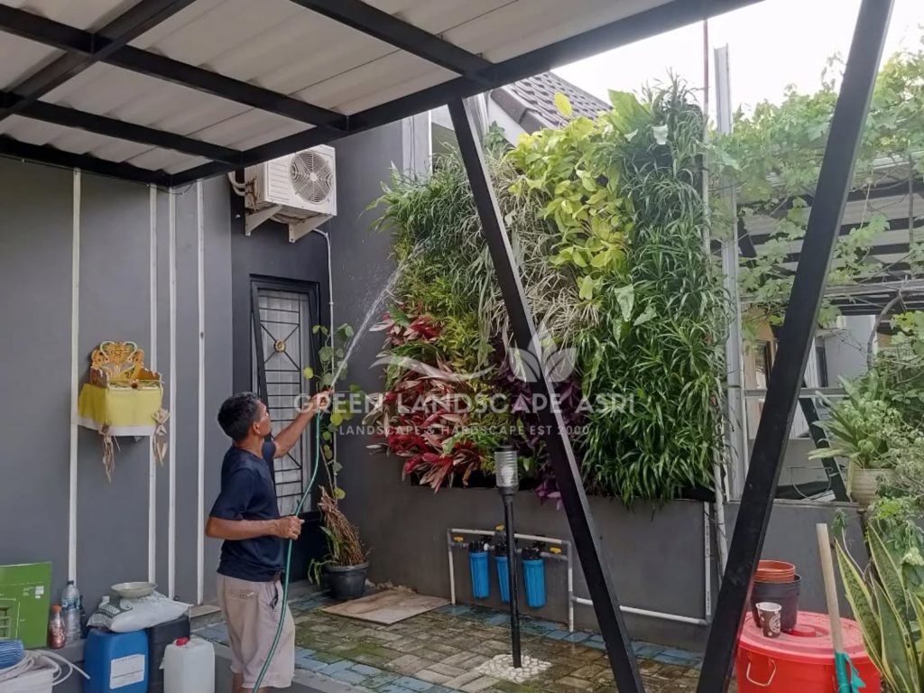 Jasa Bikin Vertical Garden Asli & Sintetis