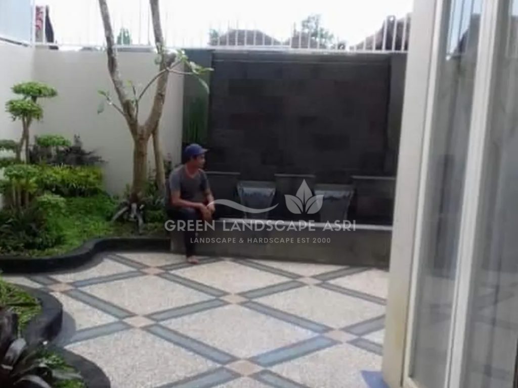 Kontraktor Kolam Koi