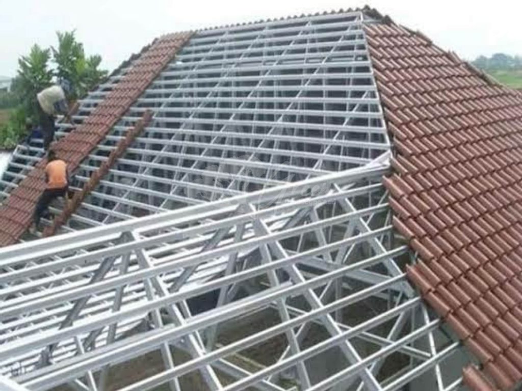 Jasa Pasang Atap Baja Ringan