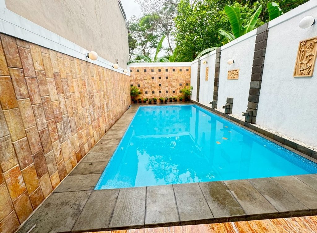 Kolam Renang Kantor untuk Relaksasi Karyawan dan Tamu